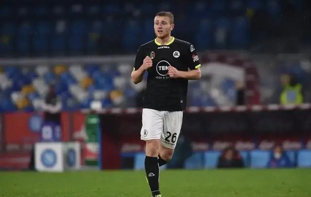  斯佩齐亚客场逼平佛罗伦萨展现防守功力